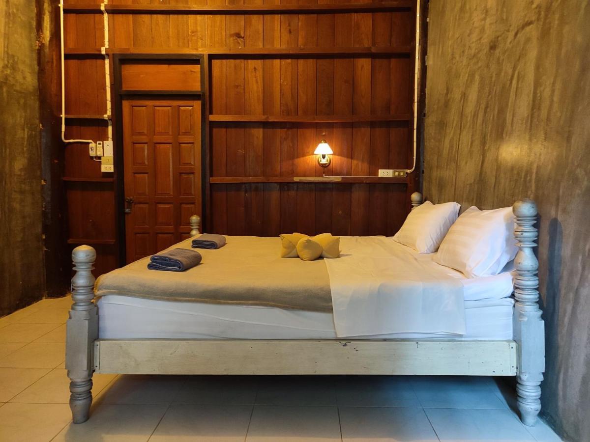 Kwanlah Homestay Mae Chaem Eksteriør billede