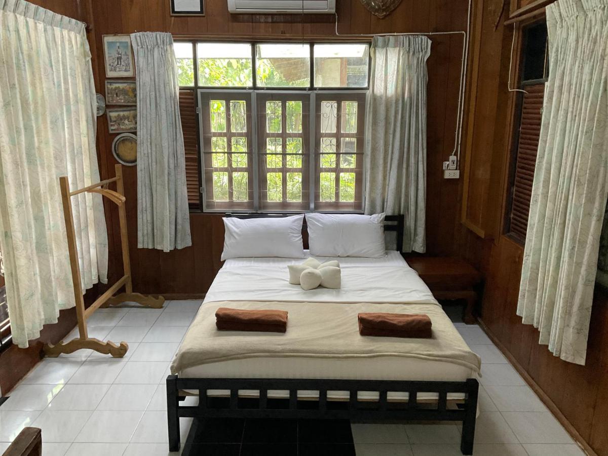 Kwanlah Homestay Mae Chaem Eksteriør billede